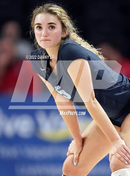 Thumbnail 1 in First Colonial vs. Midlothian (VHSL Class 5 State Final) photogallery.