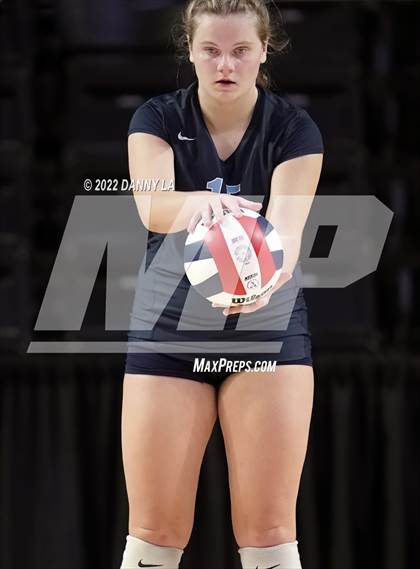 Thumbnail 1 in First Colonial vs. Midlothian (VHSL Class 5 State Final) photogallery.