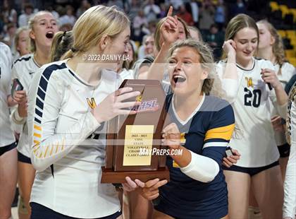 Thumbnail 3 in First Colonial vs. Midlothian (VHSL Class 5 State Final) photogallery.