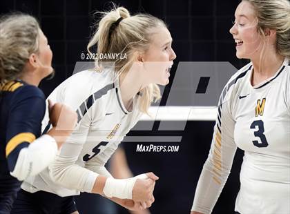 Thumbnail 2 in First Colonial vs. Midlothian (VHSL Class 5 State Final) photogallery.