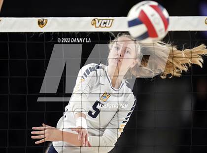 Thumbnail 3 in First Colonial vs. Midlothian (VHSL Class 5 State Final) photogallery.