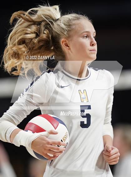 Thumbnail 3 in First Colonial vs. Midlothian (VHSL Class 5 State Final) photogallery.