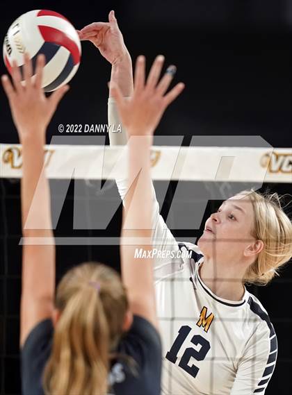 Thumbnail 1 in First Colonial vs. Midlothian (VHSL Class 5 State Final) photogallery.