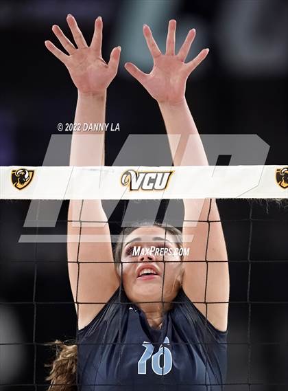 Thumbnail 2 in First Colonial vs. Midlothian (VHSL Class 5 State Final) photogallery.