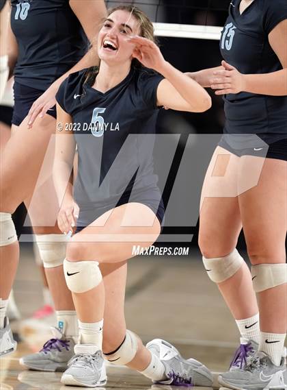 Thumbnail 3 in First Colonial vs. Midlothian (VHSL Class 5 State Final) photogallery.