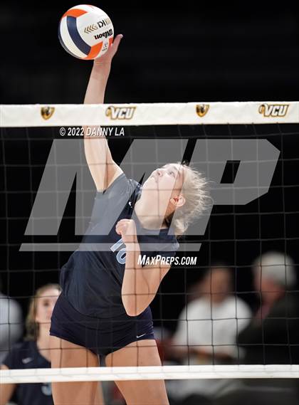 Thumbnail 1 in First Colonial vs. Midlothian (VHSL Class 5 State Final) photogallery.