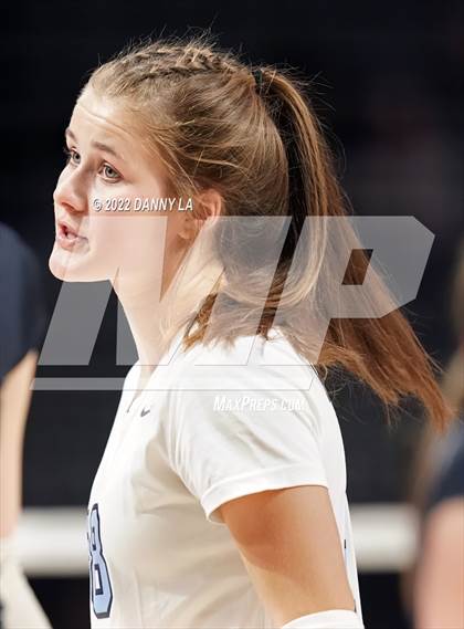Thumbnail 2 in First Colonial vs. Midlothian (VHSL Class 5 State Final) photogallery.