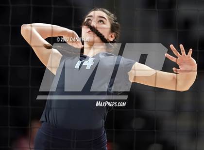 Thumbnail 3 in First Colonial vs. Midlothian (VHSL Class 5 State Final) photogallery.