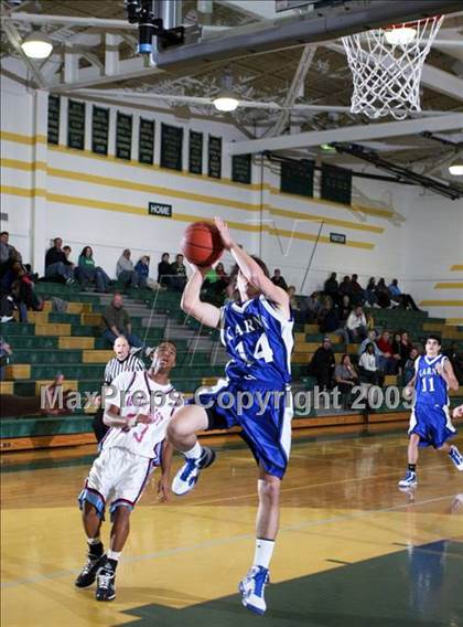 Thumbnail 2 in Austin-East vs Karns (Pilot Food-Mart Classic) photogallery.