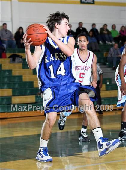 Thumbnail 1 in Austin-East vs Karns (Pilot Food-Mart Classic) photogallery.