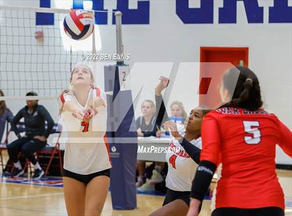 Thumbnail 3 in Woodward Academy vs Dutchtown (You Got Served Tournament) photogallery.
