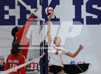 Thumbnail 3 in Woodward Academy vs Dutchtown (You Got Served Tournament) photogallery.