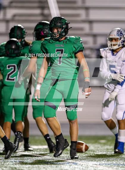 Thumbnail 2 in Tioga vs. Celeste (UIL 2A Bi-District) photogallery.