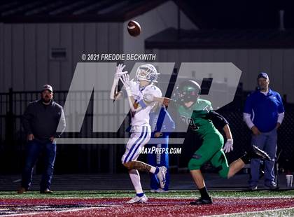 Thumbnail 2 in Tioga vs. Celeste (UIL 2A Bi-District) photogallery.