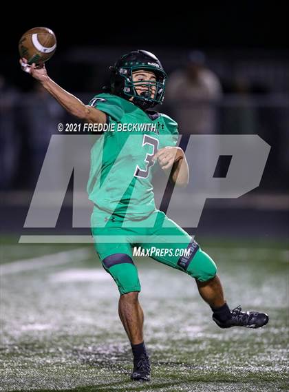 Thumbnail 1 in Tioga vs. Celeste (UIL 2A Bi-District) photogallery.