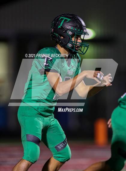 Thumbnail 3 in Tioga vs. Celeste (UIL 2A Bi-District) photogallery.