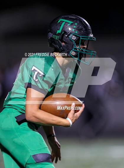 Thumbnail 2 in Tioga vs. Celeste (UIL 2A Bi-District) photogallery.