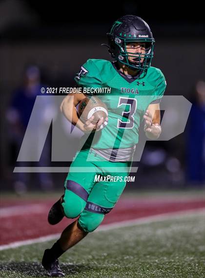 Thumbnail 3 in Tioga vs. Celeste (UIL 2A Bi-District) photogallery.