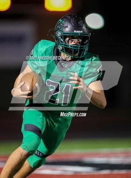 Thumbnail 3 in Tioga vs. Celeste (UIL 2A Bi-District) photogallery.