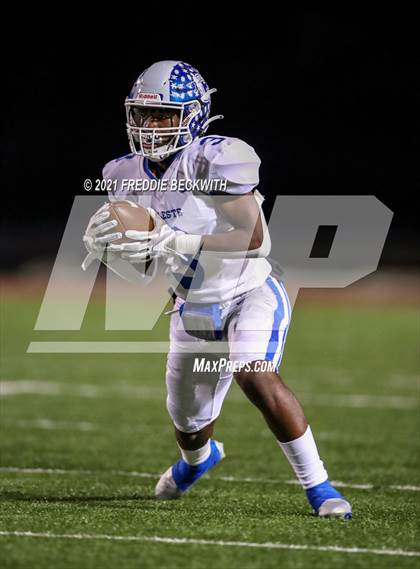 Thumbnail 2 in Tioga vs. Celeste (UIL 2A Bi-District) photogallery.