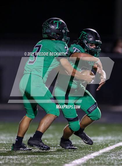 Thumbnail 2 in Tioga vs. Celeste (UIL 2A Bi-District) photogallery.