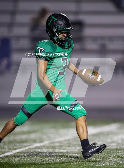 Thumbnail 3 in Tioga vs. Celeste (UIL 2A Bi-District) photogallery.