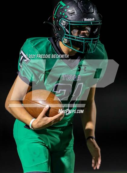 Thumbnail 1 in Tioga vs. Celeste (UIL 2A Bi-District) photogallery.