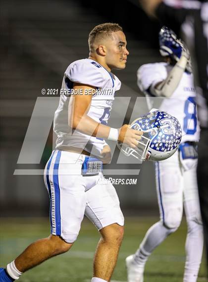 Thumbnail 2 in Tioga vs. Celeste (UIL 2A Bi-District) photogallery.