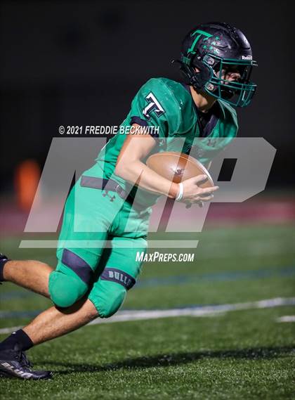 Thumbnail 2 in Tioga vs. Celeste (UIL 2A Bi-District) photogallery.