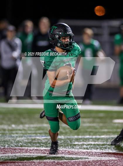 Thumbnail 3 in Tioga vs. Celeste (UIL 2A Bi-District) photogallery.