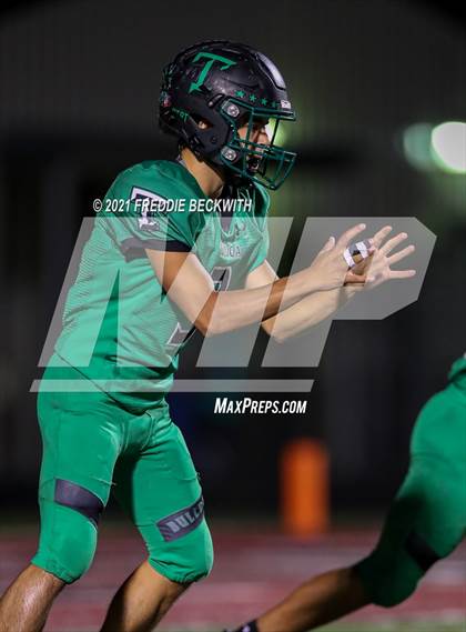 Thumbnail 1 in Tioga vs. Celeste (UIL 2A Bi-District) photogallery.