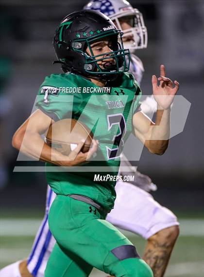 Thumbnail 1 in Tioga vs. Celeste (UIL 2A Bi-District) photogallery.