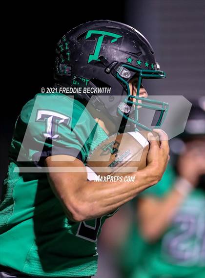Thumbnail 2 in Tioga vs. Celeste (UIL 2A Bi-District) photogallery.