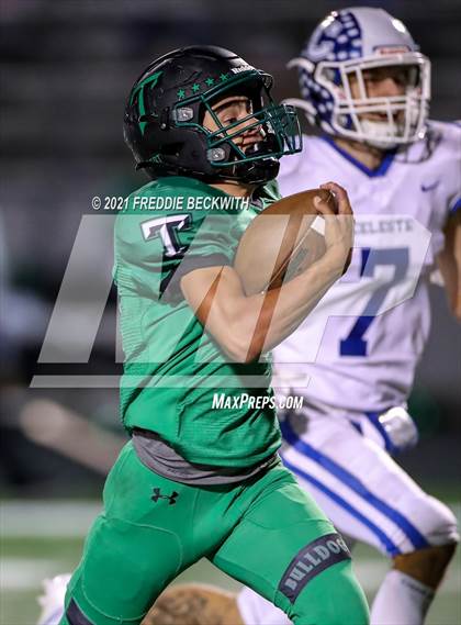 Thumbnail 3 in Tioga vs. Celeste (UIL 2A Bi-District) photogallery.