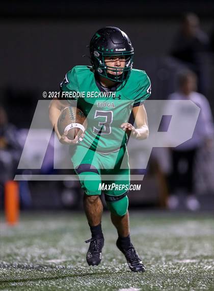 Thumbnail 3 in Tioga vs. Celeste (UIL 2A Bi-District) photogallery.