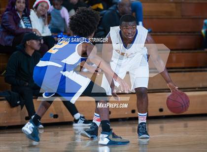 Thumbnail 1 in Grant vs. Oakland Tech (Oakland Legends Classic) photogallery.