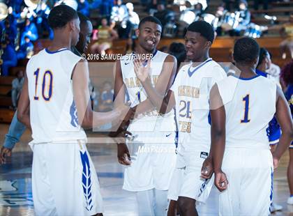 Thumbnail 3 in Grant vs. Oakland Tech (Oakland Legends Classic) photogallery.