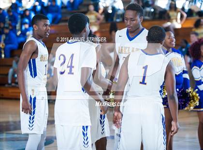 Thumbnail 1 in Grant vs. Oakland Tech (Oakland Legends Classic) photogallery.