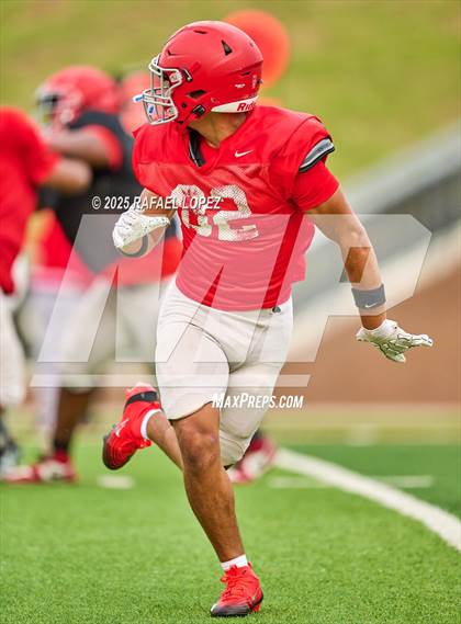 Thumbnail 2 in North Shore (Inter-squad Scrimmage) photogallery.