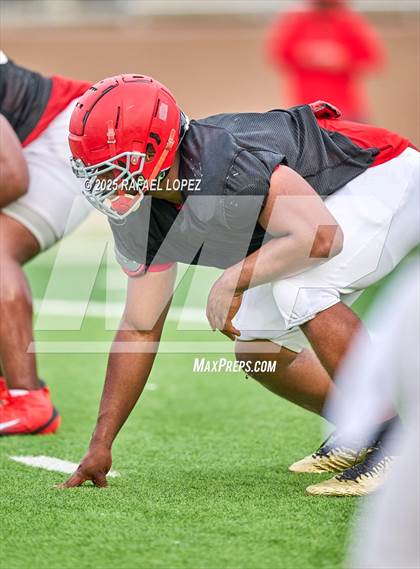 Thumbnail 3 in North Shore (Inter-squad Scrimmage) photogallery.