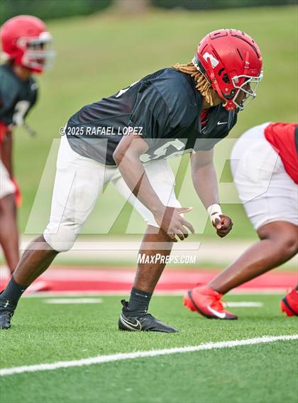 Thumbnail 1 in North Shore (Inter-squad Scrimmage) photogallery.