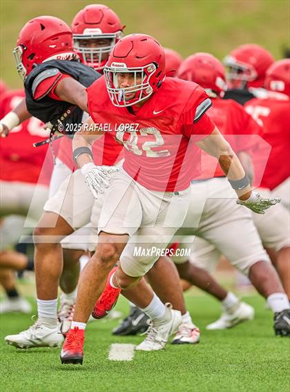 Thumbnail 1 in North Shore (Inter-squad Scrimmage) photogallery.