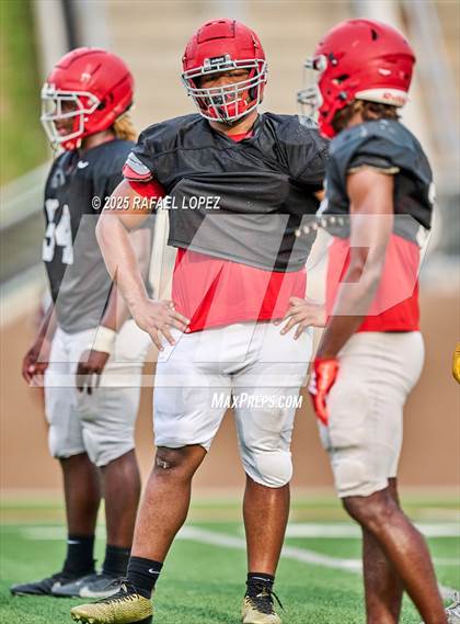 Thumbnail 3 in North Shore (Inter-squad Scrimmage) photogallery.