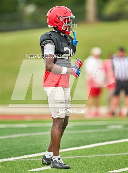Thumbnail 3 in North Shore (Inter-squad Scrimmage) photogallery.