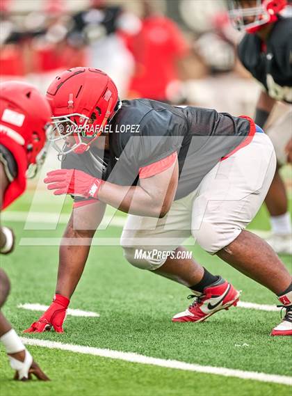Thumbnail 2 in North Shore (Inter-squad Scrimmage) photogallery.