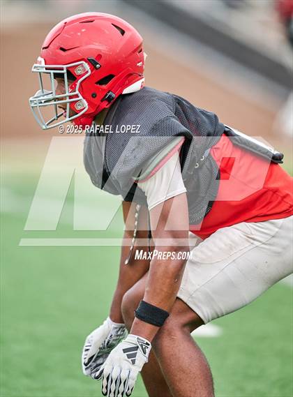 Thumbnail 3 in North Shore (Inter-squad Scrimmage) photogallery.