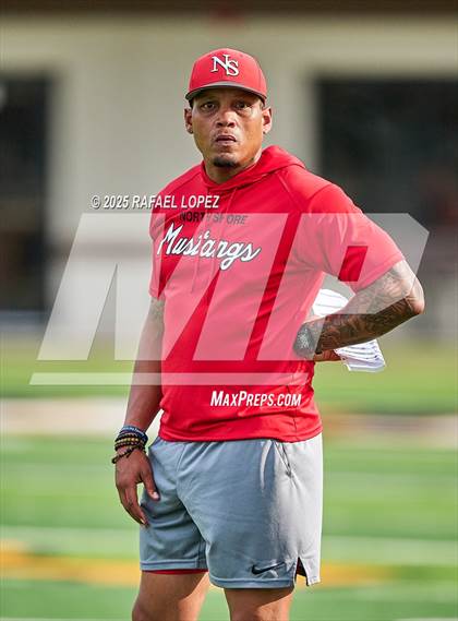 Thumbnail 1 in North Shore (Inter-squad Scrimmage) photogallery.