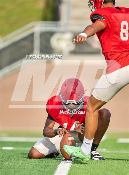 Thumbnail 2 in North Shore (Inter-squad Scrimmage) photogallery.