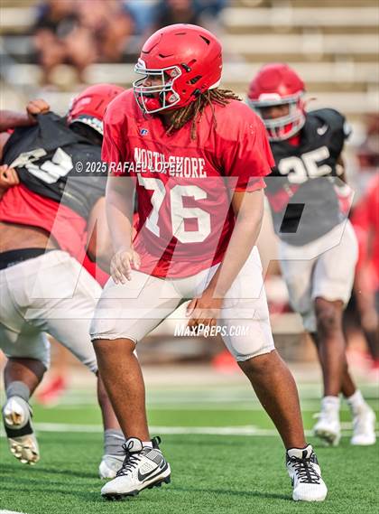 Thumbnail 2 in North Shore (Inter-squad Scrimmage) photogallery.