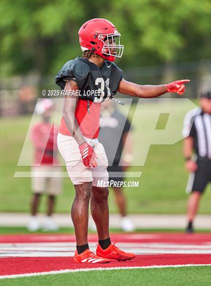 Thumbnail 2 in North Shore (Inter-squad Scrimmage) photogallery.